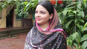 যুক্তরাষ্ট্রের ২৫ বিশ্ববিদ্যালয় থেকে ৩৬ কোটি টাকার স্কলারশিপ পেলেন মীম!