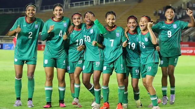 ইতিহাসের দ্বারপ্রান্তে বাংলাদেশের অনূর্ধ্ব–২০ নারী ফুটবল দল