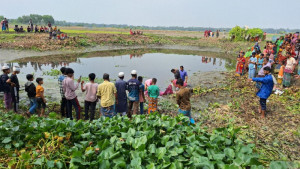 পরিত্যক্ত পুকুরে বৃদ্ধার মরদেহ, ফেসবুক লাইভে দেখে পরিচয় শনাক্ত