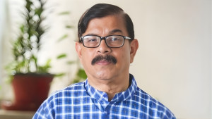 প্রার্থিতা ফিরে পেলেন মাহমুদুর রহমান মান্না