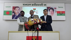 বিএনপিতে যোগ দিলেন রাশেদ খাঁন