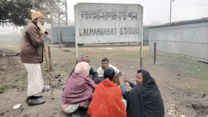 উত্তরে বাড়ছে শীত, দুর্ভোগে ছিন্নমূল মানুষ