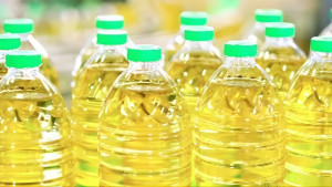 মন্ত্রণালয়ের আপত্তিতে কমল ভোজ্যতেলের দাম