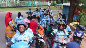 স্কুটিতেই স্বচ্ছন্দ পাহাড়ের নারীদের