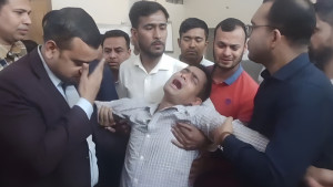 হোমনায় এসিল্যান্ডের গাড়ির চাকায় পিষ্ট হয়ে শিশুর মৃত্যু