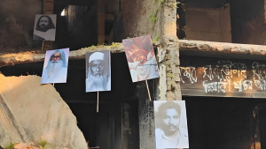 ধানমন্ডি ৩২-এ টাঙানো হলো ভাসানী-হাদির ছবি