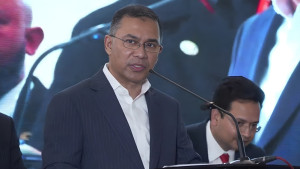 আমাকে বিদায় দিতে কেউ এয়ারপোর্টে যাবেন না: তারেক রহমান