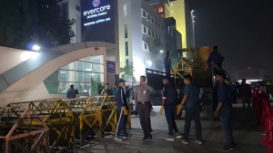 এভারকেয়ারে বিশেষ নিরাপত্তা জোরদার, বসানো হয়েছে ব্যারিকেড