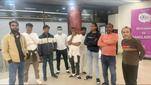 হ্যান্ডকাফ-শেকল পরিয়ে আরও ৩১ বাংলাদেশিকে ফেরত পাঠাল যুক্তরাষ্ট্র