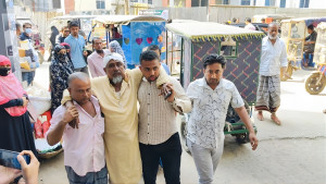 চাঁদা না পেয়ে ব্যবসায়ীকে পেটানোর অভিযোগ