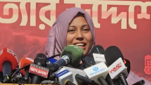 হাদিকে হত্যাচেষ্টার আসামি দেশেই আছে: ডাকসু নেত্রী জুমা