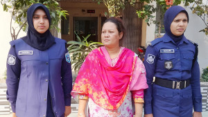 টিকটকে উসকানিমূলক ভিডিও দেওয়ায় আ.লীগ নেত্রী আটক