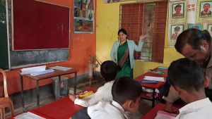 বিদ্যালয়ের তালা ভেঙে পরীক্ষা নিলেন ইউএনও