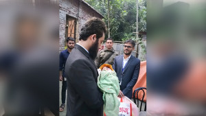 কম্বলে জড়ানো একদিন বয়সী নবজাতক উদ্ধার, অভিভাবক পেতে বিজ্ঞপ্তি