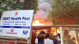 রোহিঙ্গা ক্যাম্পে ২ ভয়াবহ অগ্নিকাণ্ড, পুড়ে গেছে হাসপাতাল