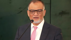 তেলের দাম বাড়ানো ব্যবসায়ীদের কারণ দর্শানোর নোটিশ