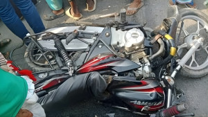 সড়ক দুর্ঘটনায় তিন ভাইয়ের মৃত্যু