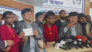 আমজনতার দলে যোগ দিলেন হিরো আলম