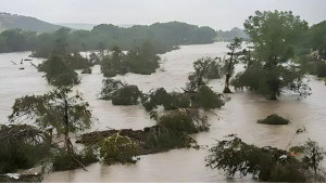টেক্সাসে বন্যা পরিস্থিতি ভয়াবহ, মৃতের সংখ্যা বেড়েই চলছে: মৃত ৭৮, নিখোঁজ ৪১