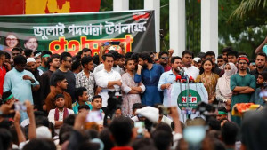 এর আগে প্রশাসন কাজ করছে একটি দলের নির্দেশে: নাহিদ ইসলাম