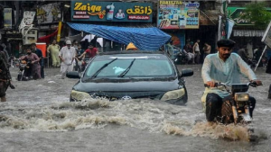 পাকিস্তানে বর্ষার শুরুতেই প্রাণহানি ১৮০! আরও বৃষ্টিতে সতর্কবার্তা