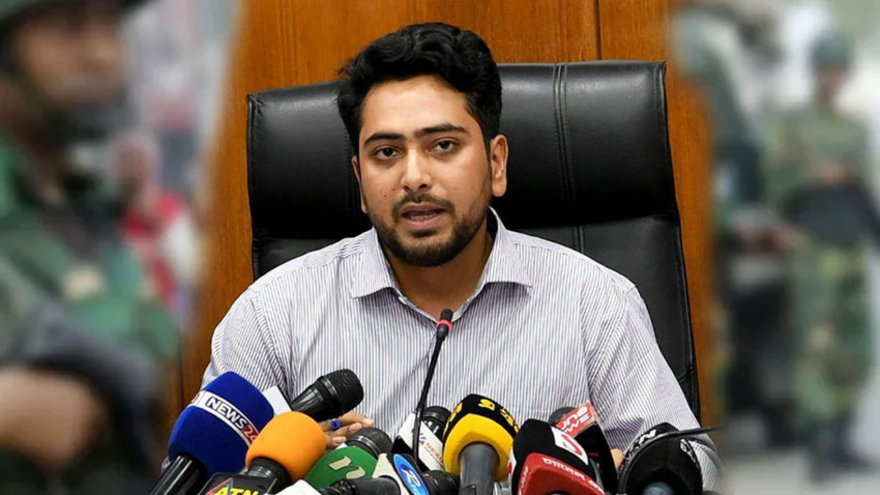 চাঁদাবাজদের ছাড় নয়! কঠোর প্রতিরোধের ডাক দিলেন নাহিদ ইসলাম