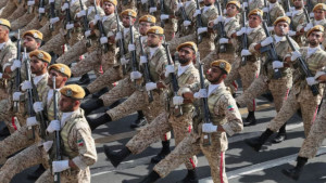 ইরানের সামরিক ঘাঁটিতে প্রস্তুতি জোরদার: পাল্টা আঘাত আসছে?