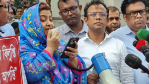 “মার্চ–টু–এনবিআর” কর্মসূচিতে রাজস্ব অফিসে অচলাবস্থা