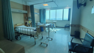 সরকারি কেবিনে মাস পেরিয়ে আন্দোলনকারীরা, হাসপাতাল ছাড়ছেন না