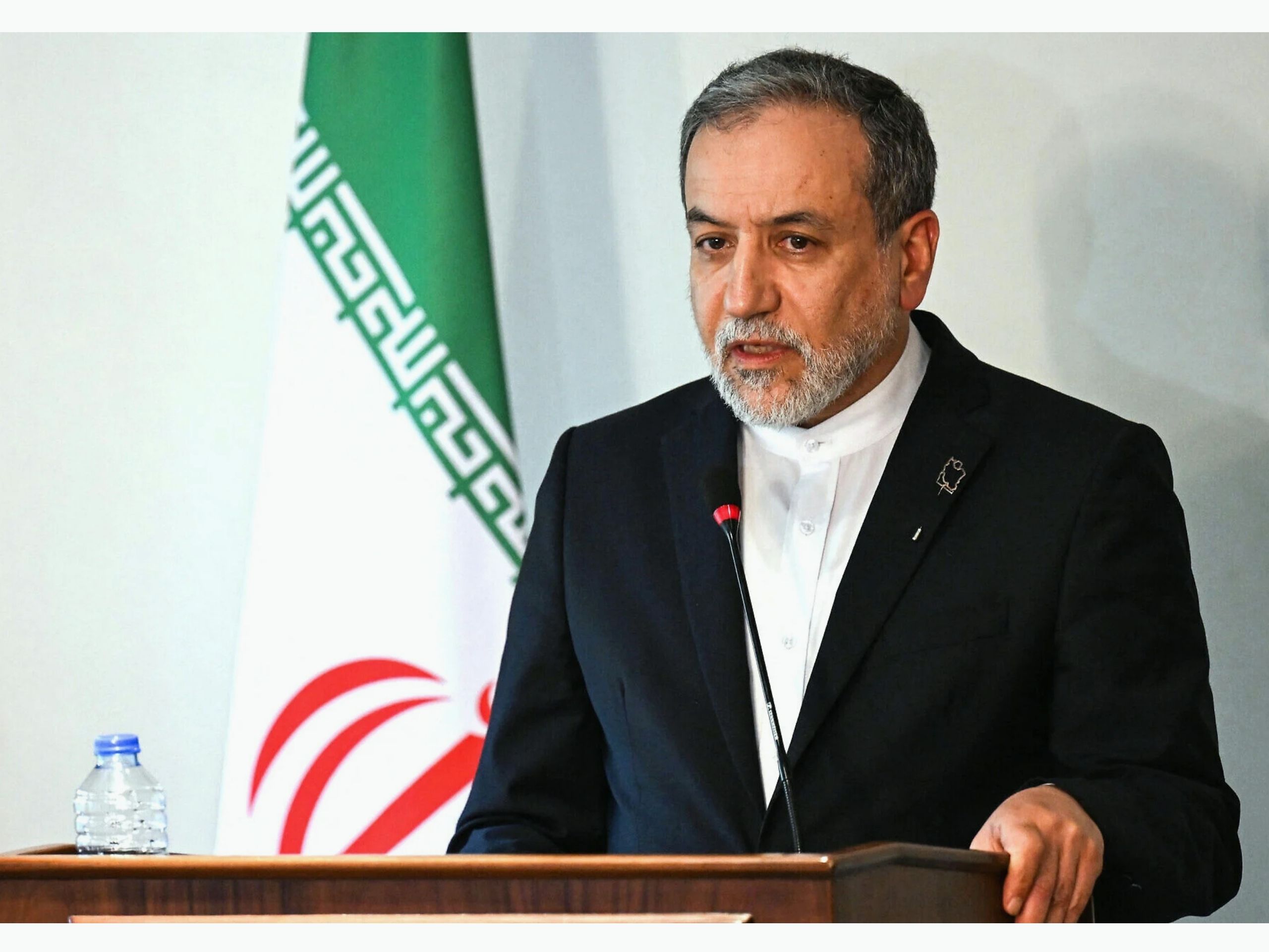 আর আগ্রাসন নয়, ইসরায়েল থামলে ইরানও থামবে, আরাগচি