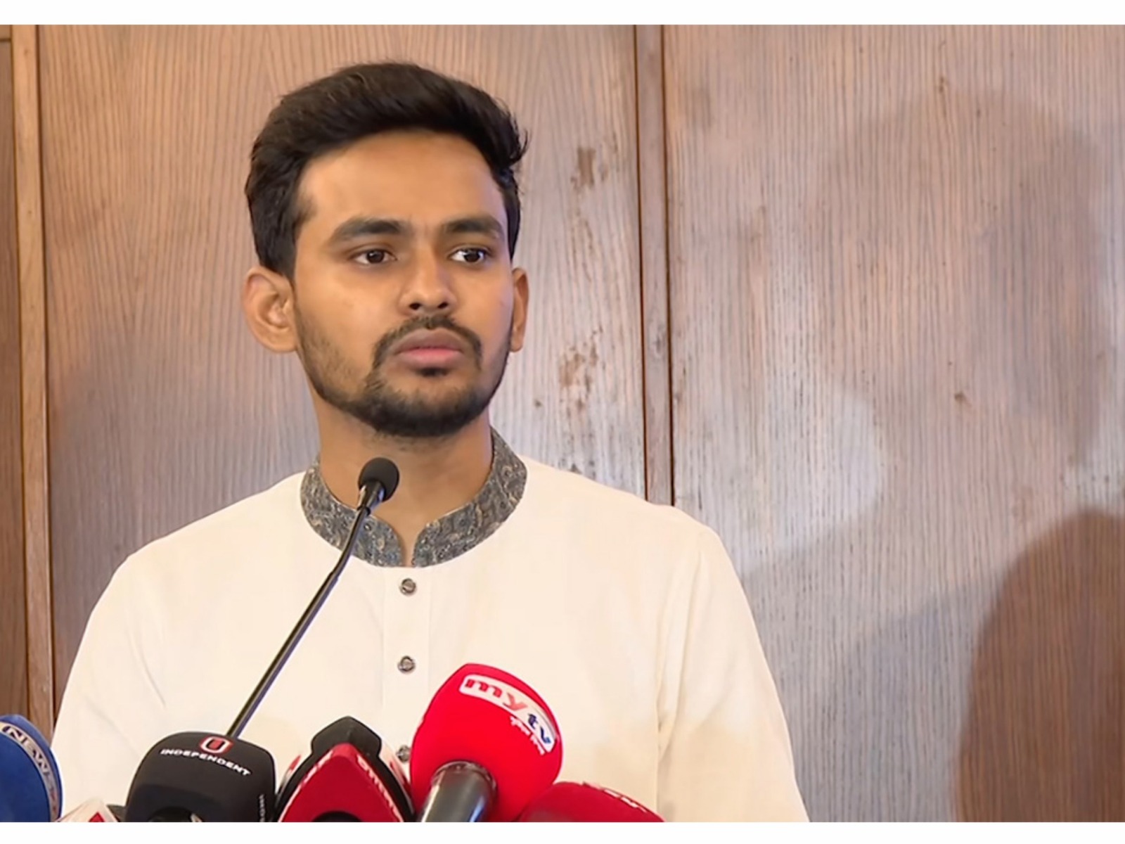 আসিফ: মুরাদনগরের ঘটনায় আওয়ামী সন্ত্রাসীদের আশ্রয়‑প্রশ্রয়দাতারা দায়ী