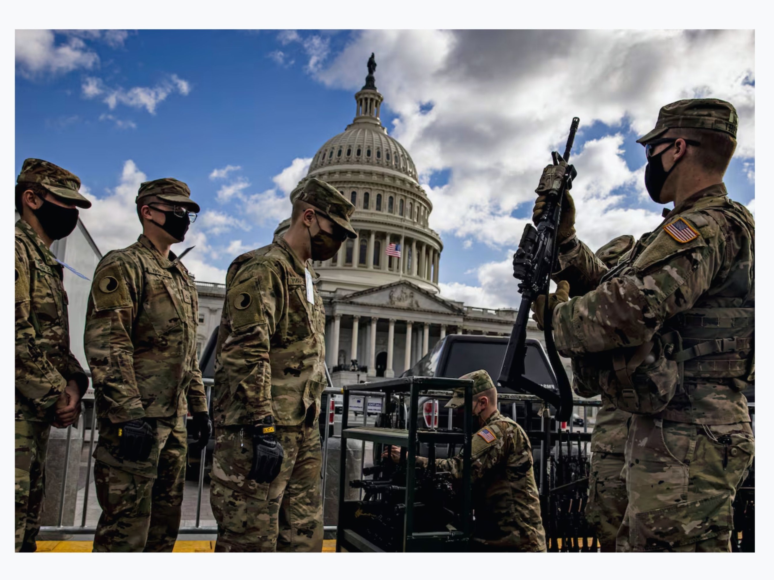 ‘যুক্তরাষ্ট্র অযৌক্তিক অজুহাতে যুদ্ধ বাধিয়েছে’ বিশ্লেষকরা