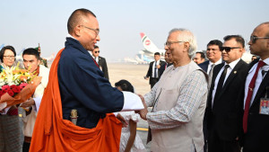 ঢাকায় পৌঁছেছেন ভুটানের প্রধানমন্ত্রী