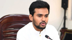 যে আসন থেকে লড়তে পারেন উপদেষ্টা আসিফ মাহমুদ