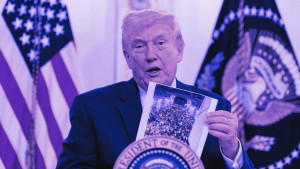 তৃতীয় বিশ্ব থেকে অভিবাসন স্থায়ীভাবে স্থগিতে ট্রাম্পের ঘোষণার মানে কী