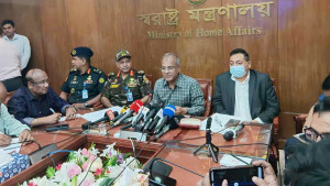 শেখ হাসিনার রায় ঘিরে প্যাট্রোলিং বাড়ানো হয়েছে: স্বরাষ্ট্র উপদেষ্টা