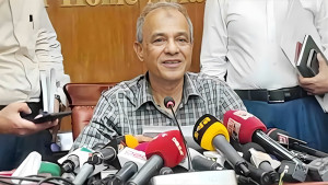 এবারও বিজয় দিবসে প্যারেড হবে না: স্বরাষ্ট্র উপদেষ্টা