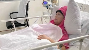 খালেদা জিয়া সিসিইউতে