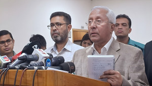 ‘ভোটকেন্দ্রের নিরাপত্তায় তিন স্তরের ব্যবস্থা নেওয়া হবে’