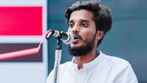 ‘২০ সিটের জন্য বিএনপি নেতাদের বাসায় ধর্না দিচ্ছেন আপোষহীন নেতা’