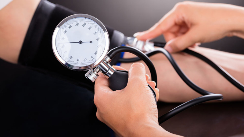 হঠাৎ প্রেশার কমে গেলে যা করবেন