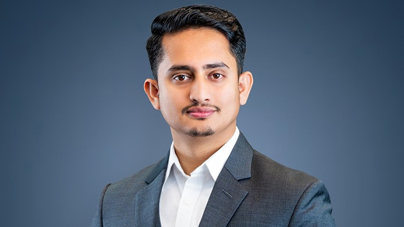 মাঠ আর আগের মতো নেই বলে কাদের ইঙ্গিত করলেন সারজিস