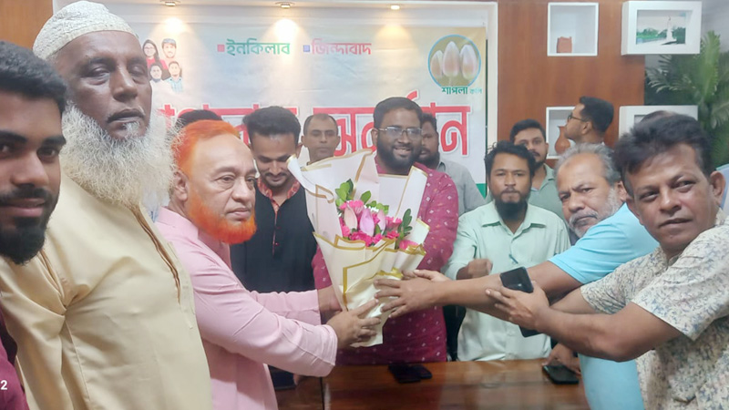 এনসিপিতে যোগ দিলেন জাতীয় পার্টি ও জাসদের শতাধিক নেতাকর্মী