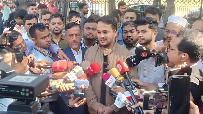 শেখ হাসিনাকে হাজারবার ফাঁসি দিলেও কম হবে: মীর স্নিগ্ধ