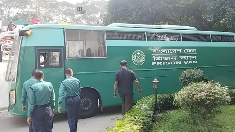 ট্রাইব্যুনালে হাজির ১৩ সেনা কর্মকর্তা