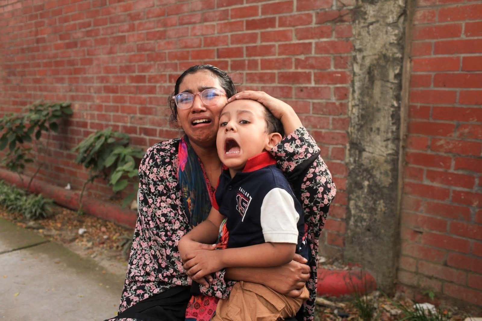 আচ্ছা একটা শহরে বারবার কেন এই ধরনের ঘটনা ঘটবে?