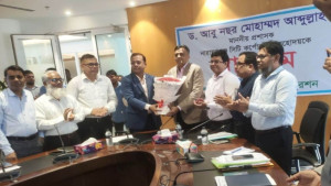 নাসিকের নতুন প্রশাসক প্রেস সচিবের ছোট ভাই