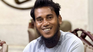 রিপন মিয়ার আয় কার পকেটে যায়!