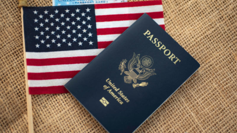 শক্তিশালী পাসপোর্টের তালিকায় শীর্ষ ১০ থেকে বাদ যুক্তরাষ্ট্র