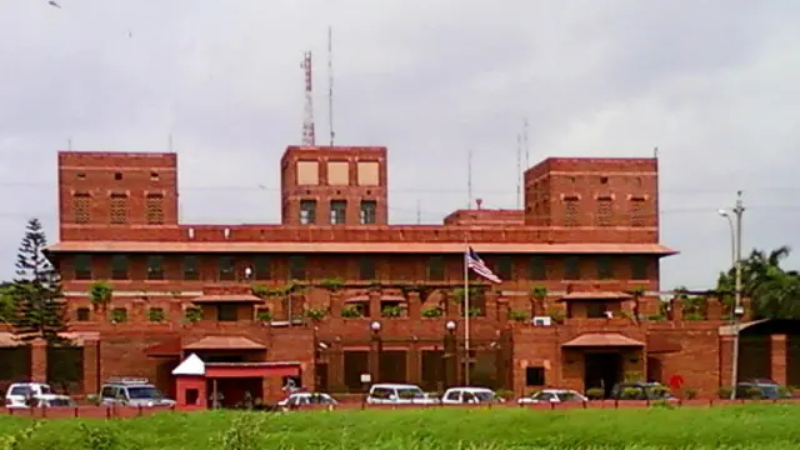 ঢাকার মার্কিন দূতাবাসে আত্মঘাতী হামলার আশঙ্কা, ফের সোয়াট মোতায়েন